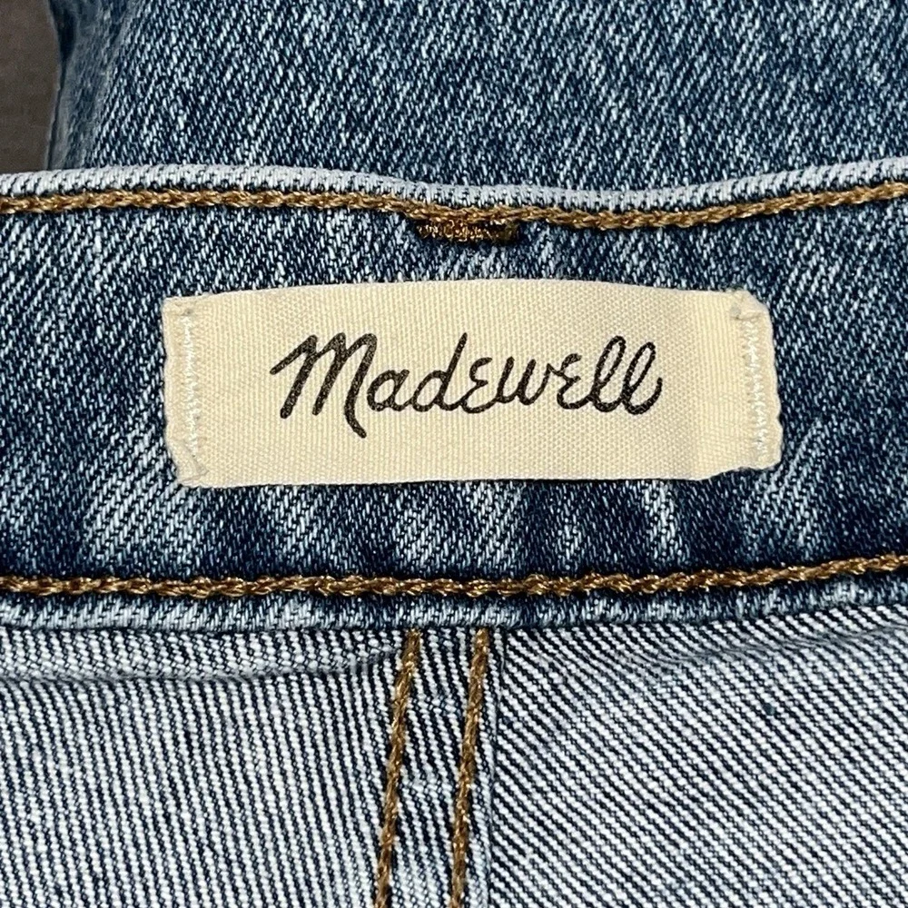 Madewell The Perfect Vintage Straight Jean in Kingsbury Wash Knee-Rip Edition 31